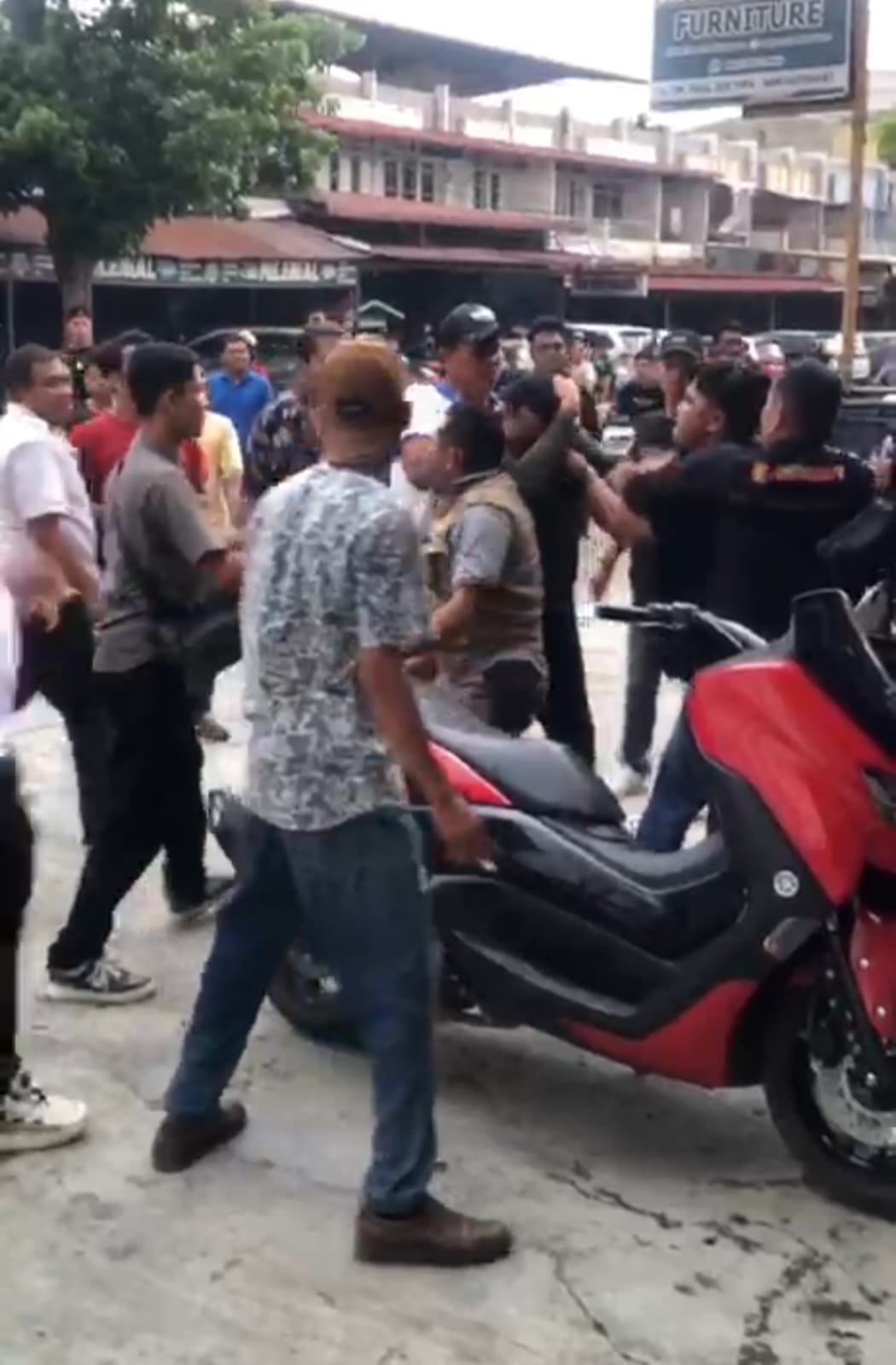 Kita Minta Kapolda Sumut Harus Menindak Tegas Puluhan Debt Collector ACC Finance Rantauprapat Mengeroyok Insan Pers