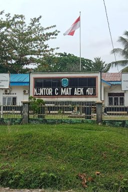 Salah Seorang Personil Kantor Camat Aek Kuo Inisial S Berhasil Gagalkan Rencana Pemotongan THR Namun Berujung Ke Pemutasian