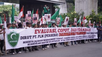 Black Out Pulau Sumatera, PP HIMMAH Demo PLN Tuntut Copot Dirut Darmawan Prasodjo