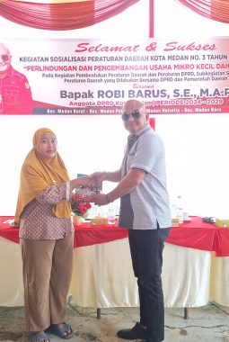 Kegiatan Sosperda Robi Barus S.E M.A.P Dihadiri Warga dengan Antusias