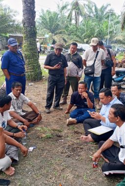 Akibat Warga Desa Aek Korsik Kembali Lakukan Aksi Blokade Jalan,Kegiatan Pemerimaan TBS Luar Tak Kunjung Kembali Normal